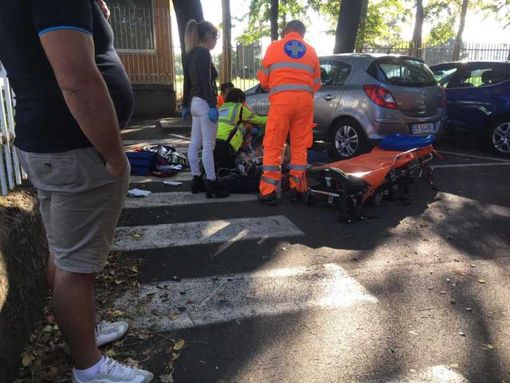 Magenta: arresto cardiaco davanti all’ospedale Fornaroli, ripreso grazie alle manovre rianimatorie