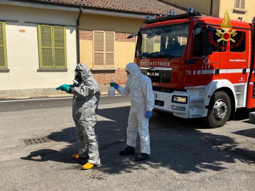 Pavese: i Vigili del fuoco soccorrono una persona in casa priva di conoscenza Pavese: i Vigili del fuoco soccorrono una persona in casa priva di conoscenza