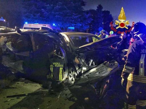 Scontro tra due auto a Robecchetto con Induno: coinvolti tre bambini e tre adulti Scontro tra due auto a Robecchetto con Induno: coinvolti tre bambini e tre adulti