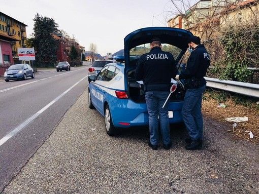 IL DOCUMENTO. Non ci si può spostare per andare a trovare gli amici: tutti i chiarimenti del governo per il 4 maggio, punto per punto IL DOCUMENTO. Non ci si può spostare per andare a trovare gli amici: tutti i chiarimenti del governo per il 4 maggio, punto per punto