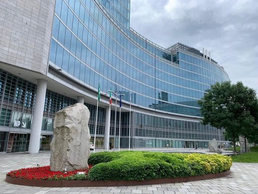 L'annuncio di Fontana: «La Lombardia in fascia gialla per un'altra settimana, ma massima attenzione alle varianti"