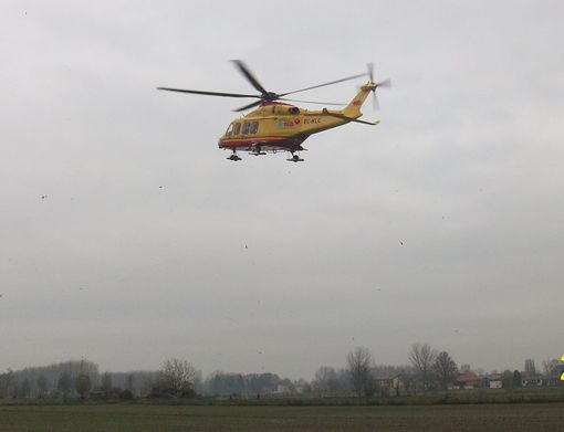 Mortara: scontro tra auto e moto in via Gorizia, grave un 39enne