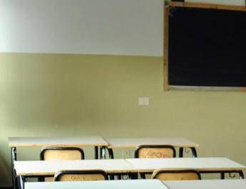Malore improvviso in classe, muore professore di Storia e Filosofia nel Frusinate