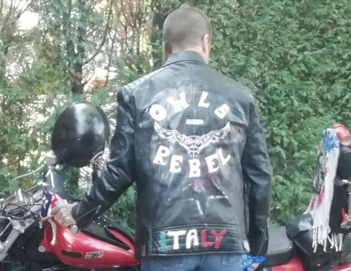 Casi di minori “allontanati”, i Bikers Owls Rebel Italia di Vigevano manifestano a Reggio Emilia Casi di minori “allontanati”, i Bikers Owls Rebel Italia di Vigevano manifestano a Reggio Emilia