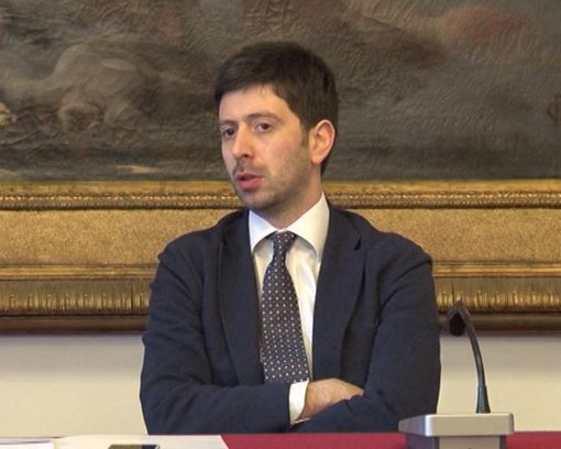 Speranza stoppa gli spostamenti fra i Comuni di confine tra due regioni