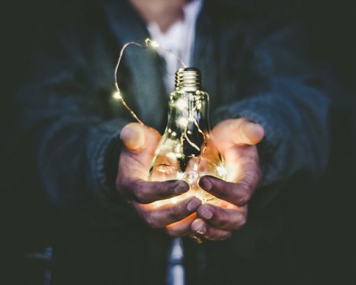 Gas e luce, come configurare la tariffa più conveniente
