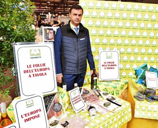 Tuttofood: Coldiretti, Ue cancella insalate in busta e magnum vino