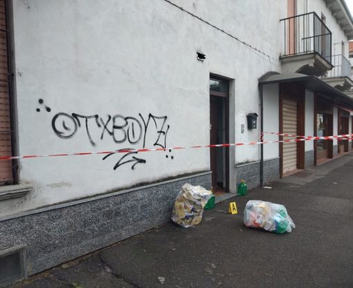 Omicidio a Vigevano: uomo colpito a morte con 24 coltellate Omicidio a Vigevano: uomo colpito a morte con 24 coltellate