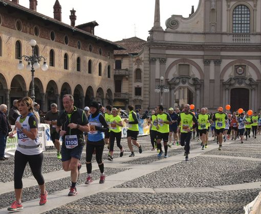 Domenica si corre a Vigevano la 12° Scarpadoro Half Marathon