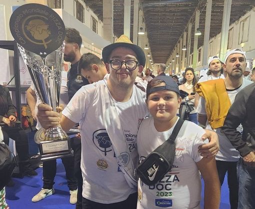 LA STORIA. Mede: Alessandro Cardone, campione per la categoria a squadre del campionato Pizza DOC 2023