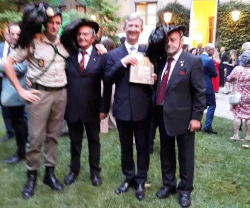 Bersaglieri di Magenta a Milano per la ricorrenza del 14 luglio, la festa nazionale di Francia Bersaglieri di Magenta a Milano per la ricorrenza del 14 luglio, la festa nazionale di Francia