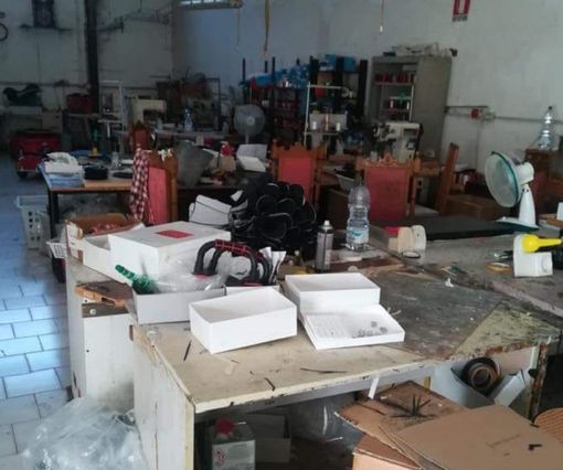 Corbetta: laboratorio cinese irregolare scoperto dalla Polizia locale Corbetta: laboratorio cinese irregolare scoperto dalla Polizia locale