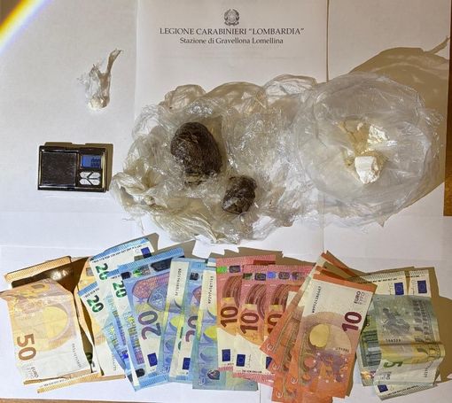 Cassolnovo, sorpreso con sostanze stupefacenti in auto e in casa, arrestato un 32enne