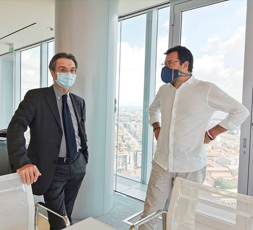 Salvini a processo. Fontana: «Avanti a testa alta». Zaia: «Difendere i confini è reato» Salvini a processo. Fontana: «Avanti a testa alta». Zaia: «Difendere i confini è reato»