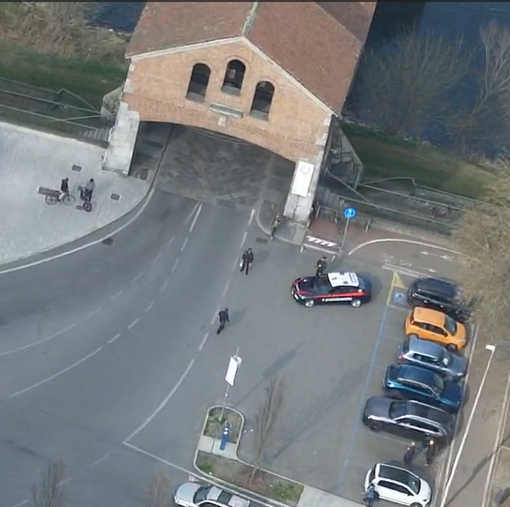 Pavia, servizi coordinati di controllo del territorio. I Carabinieri pattugliano anche con l’ausilio di un elicottero