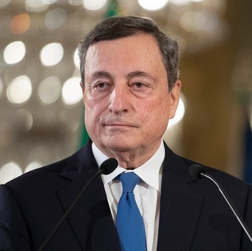 Crisi di governo, Draghi oggi al Colle per le dimissioni: «Anche i banchieri usano il loro cuore» Crisi di governo, Draghi oggi al Colle per le dimissioni: «Anche i banchieri usano il loro cuore»