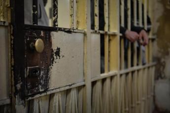 &quot;Meglio in carcere che sole a casa&quot;, la scelta delle donne anziane in Giappone