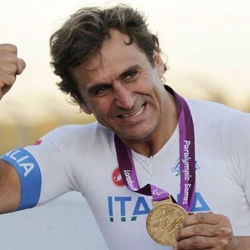 Zanardi non molla e lotta, la dedica del figlio