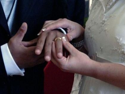 Pavia, matrimoni combinati online per eludere le norme di soggiorno: tre arresti e tre espulsioni