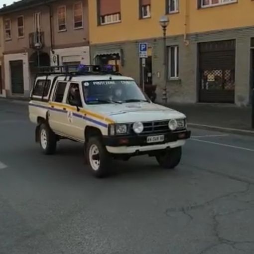VIDEO. Dorno, la Protezione Civile in giro nelle vie del paese per raccomandare ai cittadini di stare in casa