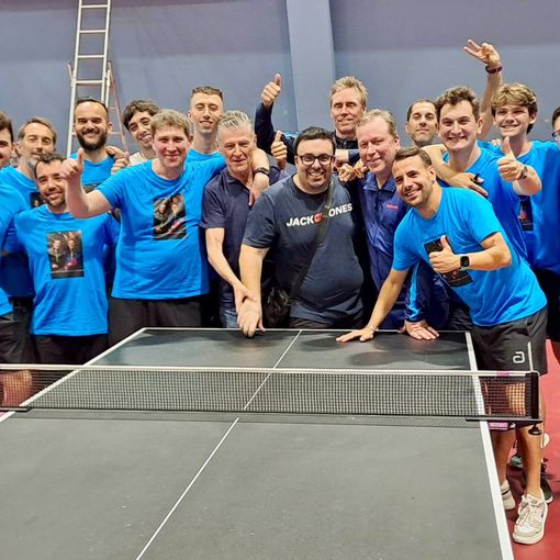 Tennistavolo, sfida-esibizione tra l’atleta del TT Vigevano Guerrini ed il campione svedese Waldner Tennistavolo, sfida-esibizione tra l’atleta del TT Vigevano Guerrini ed il campione svedese Waldner