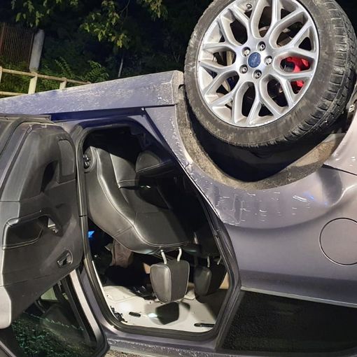 Cassolnovo: auto ribaltata in via del Porto ritrovata senza occupanti a bordo