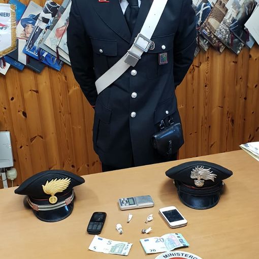 Oltrepò: sorpreso a spacciare droga in campagna, arrestato un extracomunitario