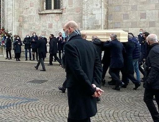 Svaligiata la casa di Paolo Rossi nel giorno del funerale