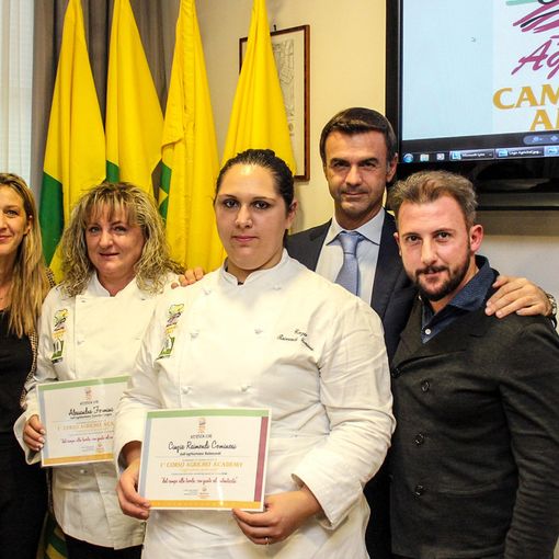 Natale da tutto esaurito in agriturismo, diplomati i primi “masterchef contadini” pavesi