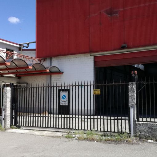 Gambolò: Atti vandalici in un capannone, nei guai tre minorenni