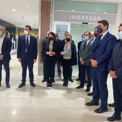 Vigevano: Attilio Fontana in visita all'hub vaccinale del &quot;Ducale&quot;. Le immagini