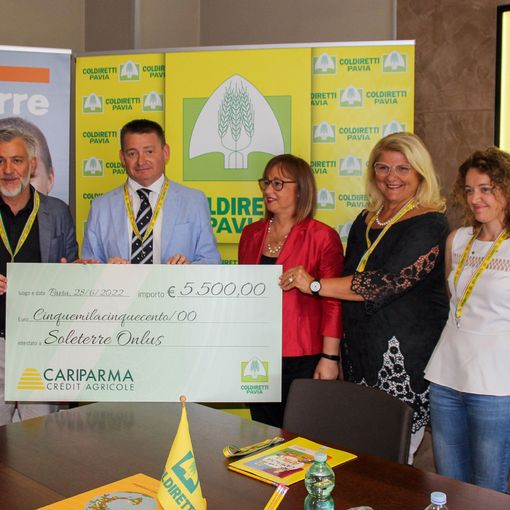 Ucraina, Coldiretti Pavia consegna maxi assegno a Soleterre