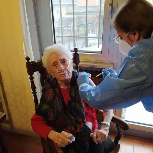 Covid-19: gli over 80 pavesi possono vaccinarsi presso i medici di famiglia