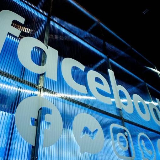 Meta: misure più restrittive per adolescenti su Facebook e Instagram