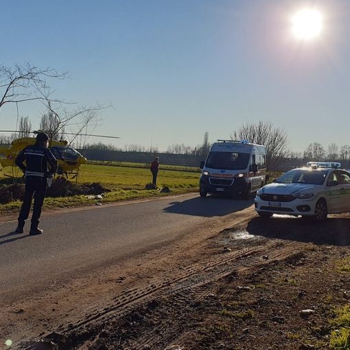 Magenta: infortunio in strada Peralza, soccorso un operaio in codice giallo