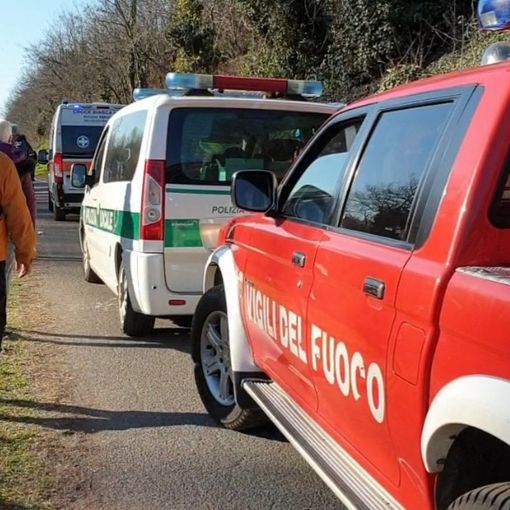Boffalora sopra Ticino: strada alzaia affollata, ragazza in bicicletta finisce nel Naviglio in asciutta