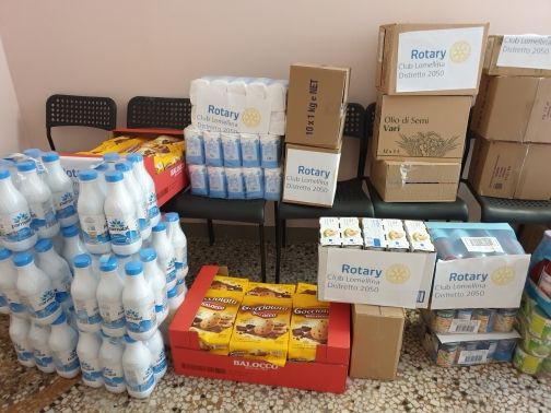 Garlasco: il Rotary Club Lomellina consegna 500 borse alimentari