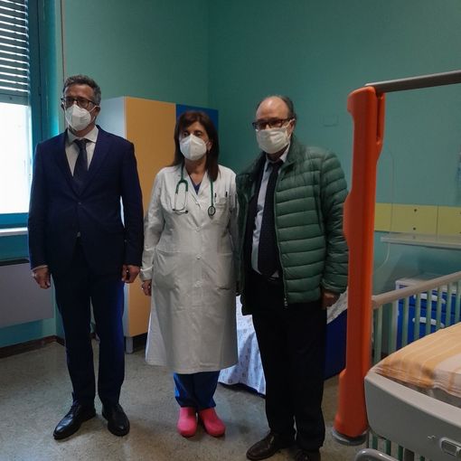 Vigevano: l'associazione Castrolab dona due camere di degenza al reparto di pediatria del Civile