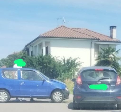 Magenta: ancora un incidente al semaforo di strada Pontevecchio