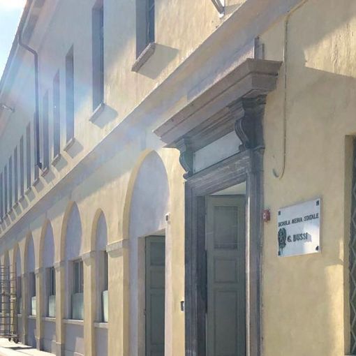 Vigevano: spaccata alla scuola &quot;Bussi&quot;, i vandali allagano i locali e rubano un pc