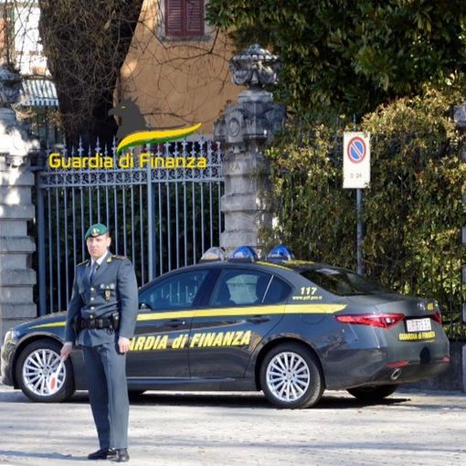 Como: reddito di cittadinanza, la Finanza scopre e denuncia undici &quot;furbetti&quot;. Tra loro anche un frontaliere