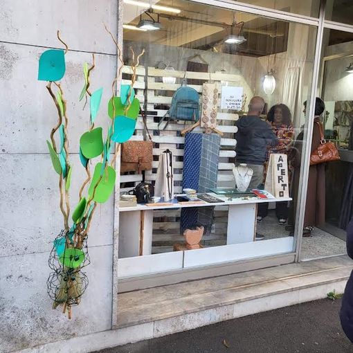 Trecate, commercio: inaugurato “Percorsi” il nuovo negozio di via Mezzano 10/C