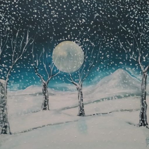 Occhi all’insù per la luminosissima Luna piena della Neve