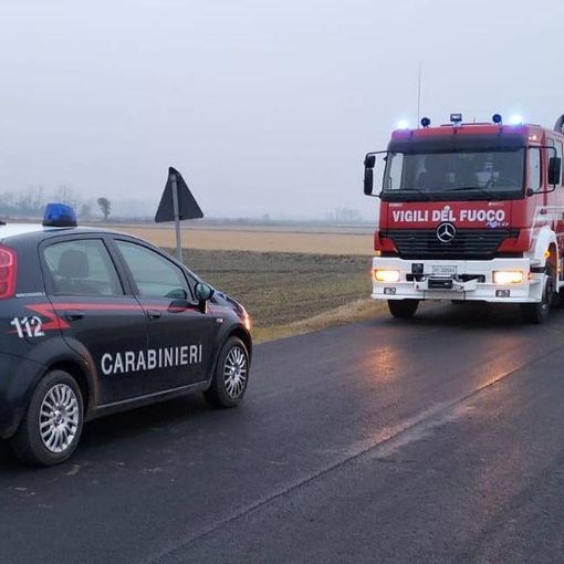 Castelnovetto: esce di strada con l'auto sulla provinciale 596, ferita una signora 77enne