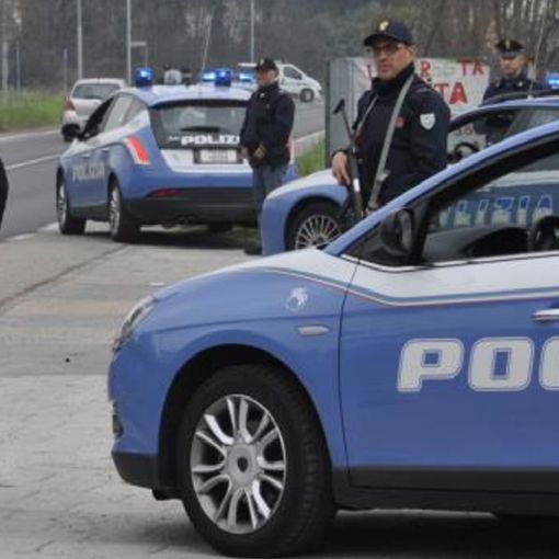 Vigevano: ubriaco alla guida di un'auto in corso Argentina fugge all'alt della polizia. Denunciato e patente sequestrata