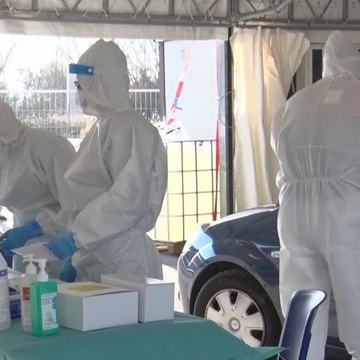 Covid rallenta, scendono Rt e incidenza nazionali