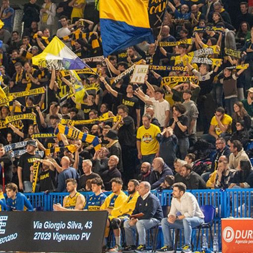 Basket serie A2: ripresa la preparazione per la partita contro Cividale, partita la vendita on line dei biglietti. Problemi alla caviglia per Rossi e Smith