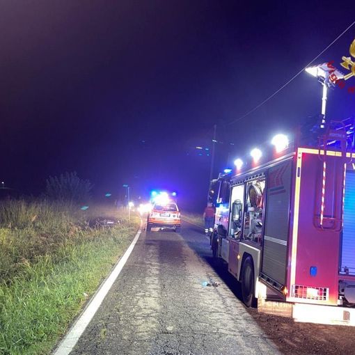 Gropello: esce di strada sulla provinciale 60, ferito un 28enne