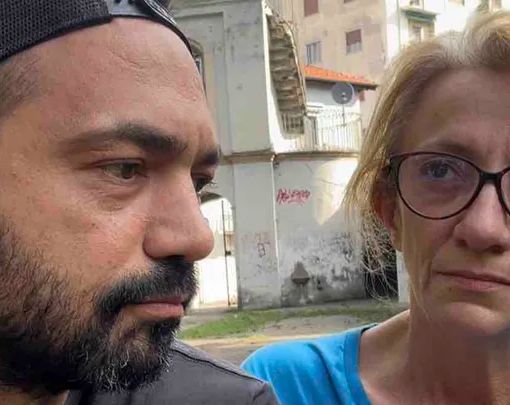 (L'influencer vigevanese Giuseppe Mercurio con la signora Anna Maria)