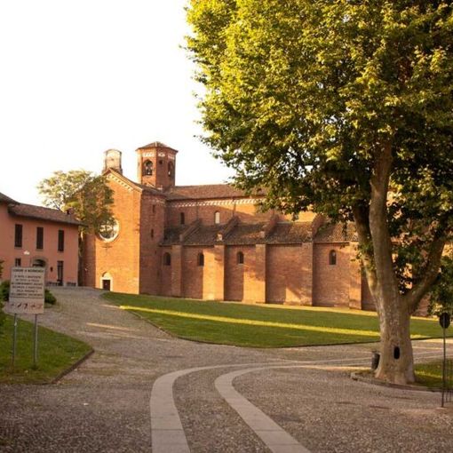 Morimondo, al via la demolizione della torre dell’acquedotto